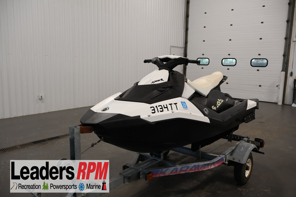 2014 Sea-Doo Spark 3up ROTAX® 900 H.O. ACE Convenience Package 2-UP ROTAX 900 ACE in Kalamazoo, MI