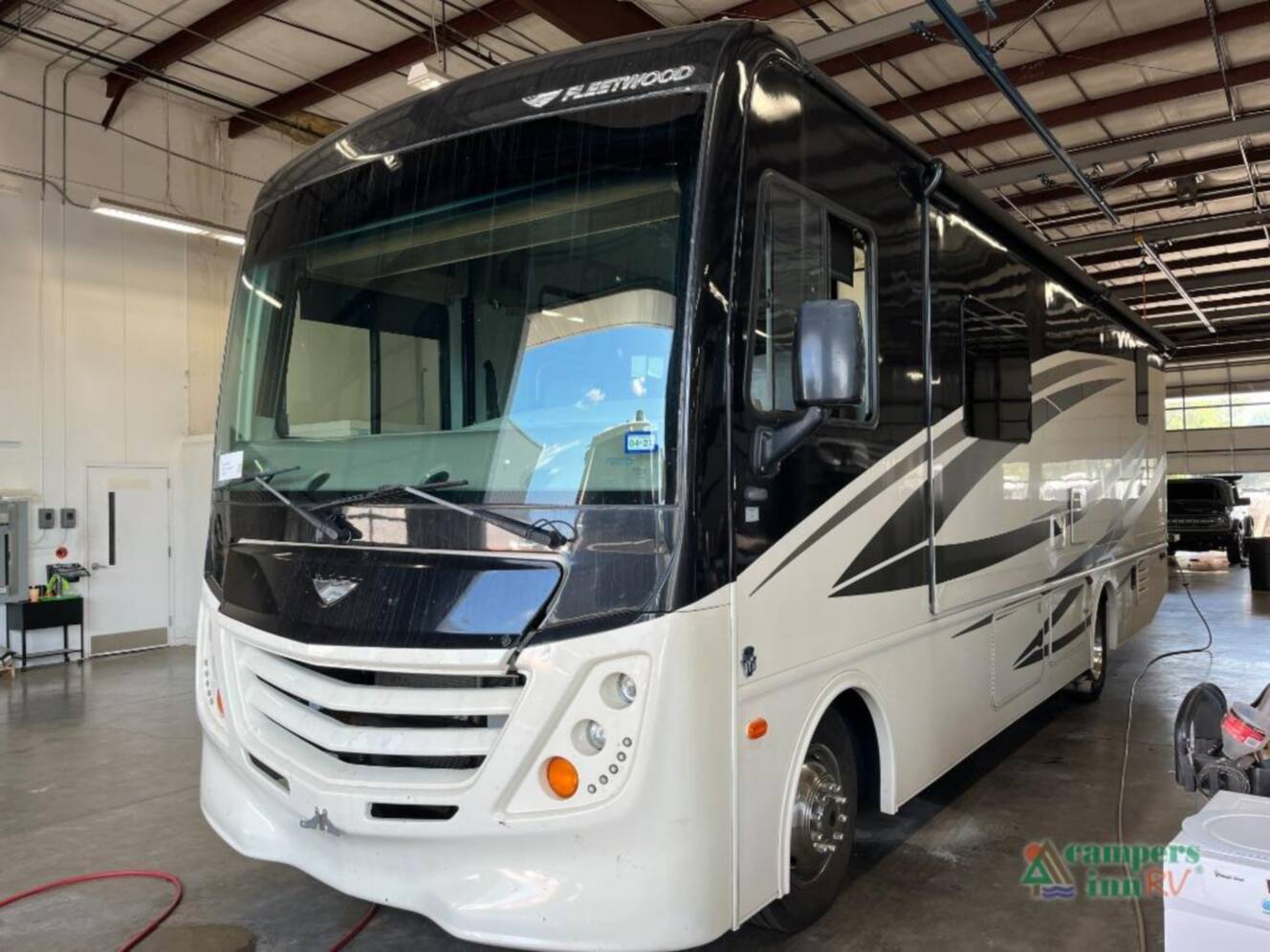 A photo of this 2019 Fleetwood Rv Flair 29M