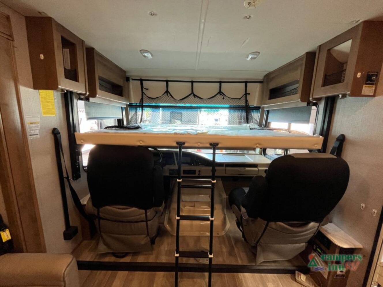 A photo of this 2019 Fleetwood Rv Flair 29M
