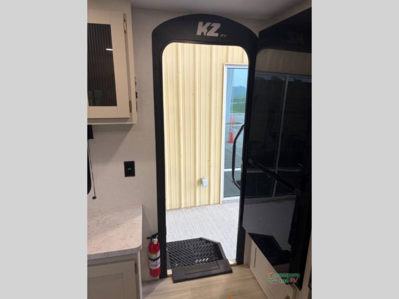 A photo of this 2027 Kz Sportsmen SE 241RKSE