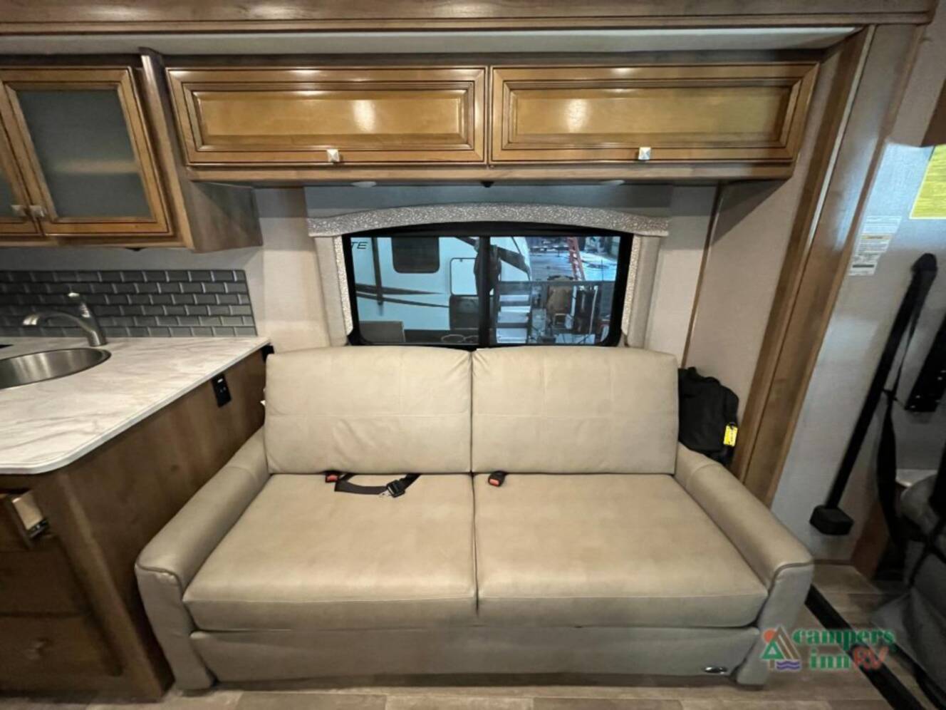 A photo of this 2019 Fleetwood Rv Flair 29M