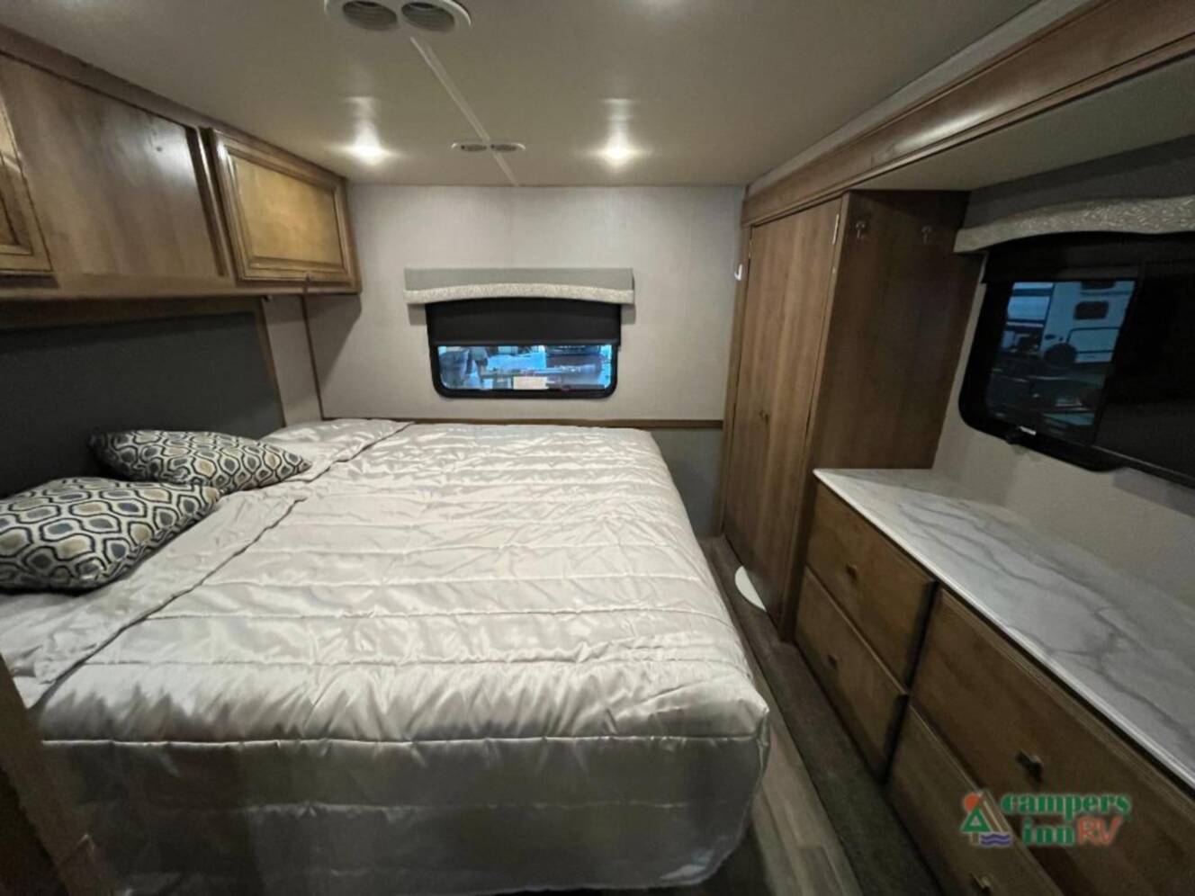 A photo of this 2019 Fleetwood Rv Flair 29M