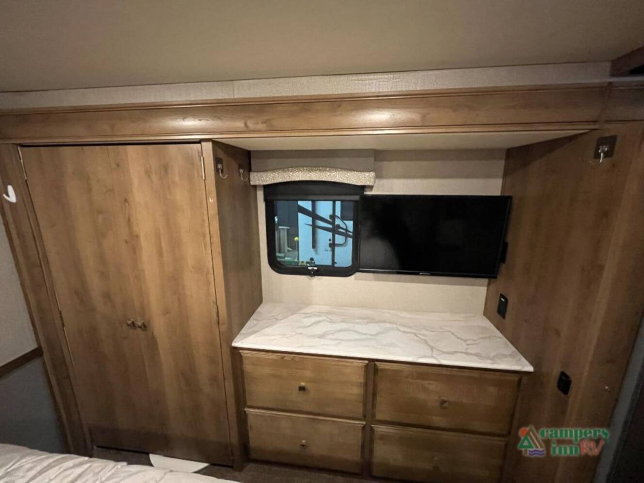 A photo of this 2019 Fleetwood Rv Flair 29M