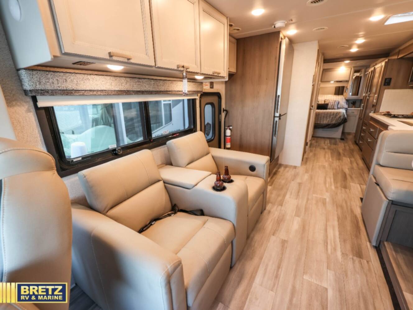 A photo of this 2027 Thor Motor Coach Palazzo GT 33.6