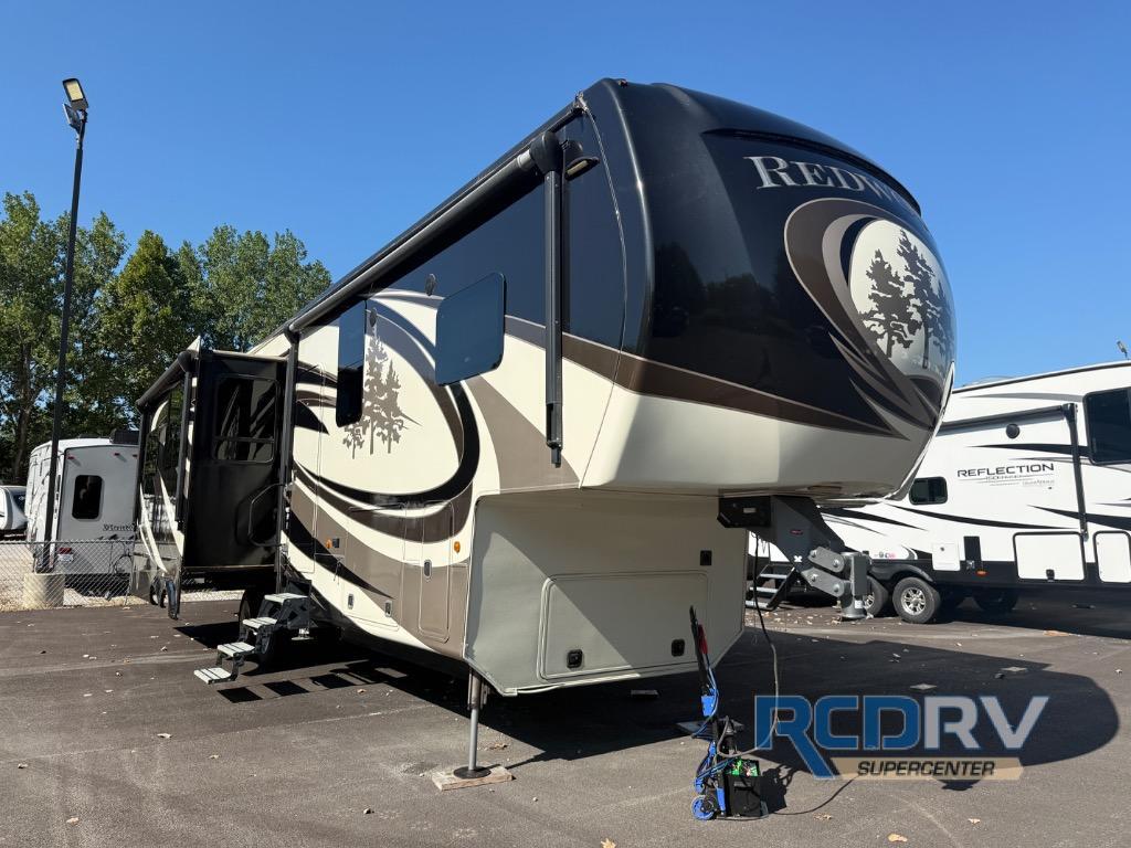 2017 Redwood Rv Redwood 3401RL in heath OH