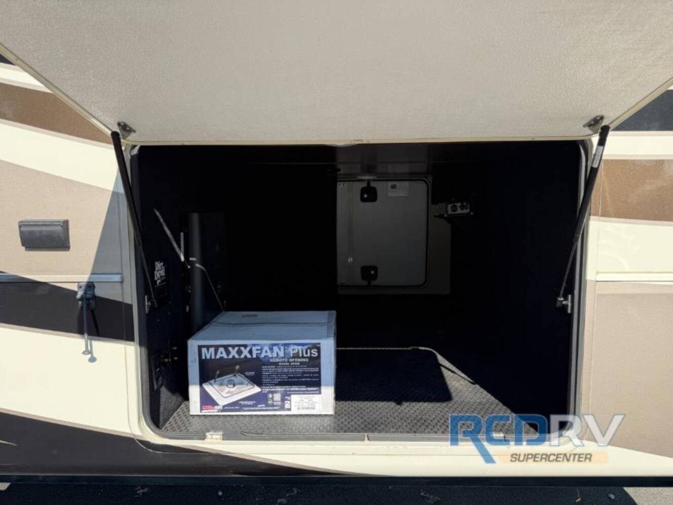 A photo of this 2017 Redwood Rv Redwood 3401RL