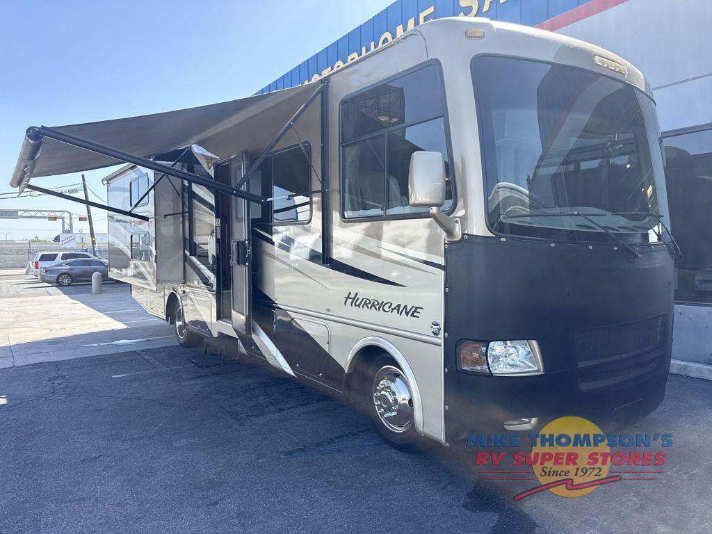 2011 Four Winds Rv Hurricane 31G in santa fe springs CA