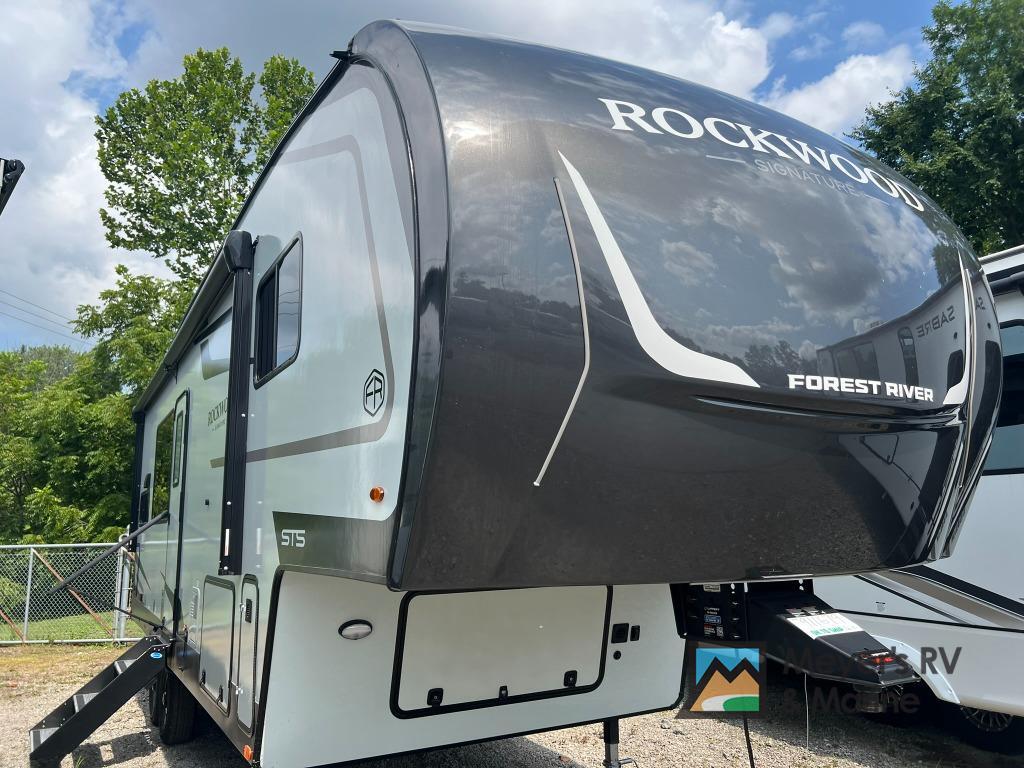 2027 Forest River Rv Rockwood Signature 301SRK in ellwood city PA