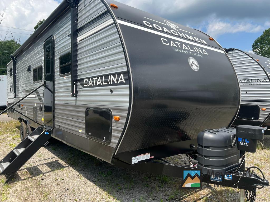 2027 Coachmen Rv Catalina Legacy Edition 293QBCK in ellwood city PA