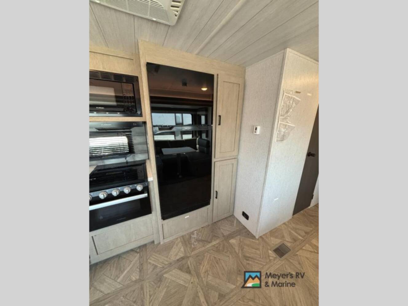 A photo of this 2023 Forest River Rv Salem 32BHDS