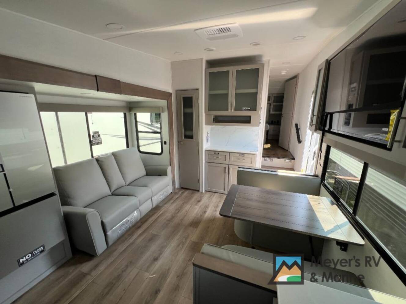 A photo of this 2026 Alliance Rv Avenue All-Access 23ML