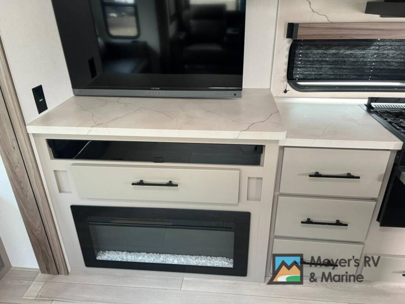 A photo of this 2026 Kz Connect C313MK