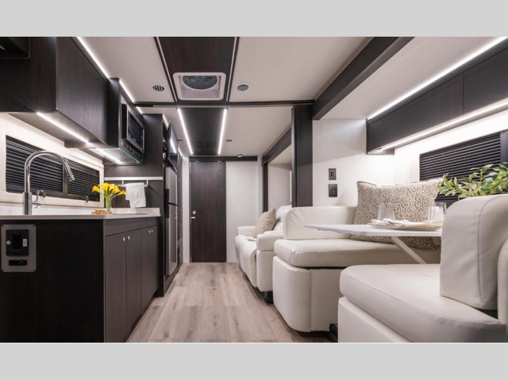 2027 Tiffin Motorhomes Wayfarer 25 RW in orchard park NY