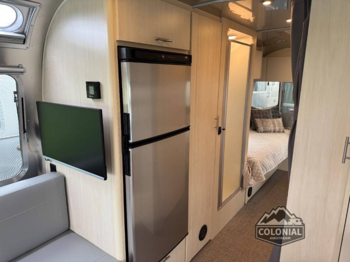 A photo of this 2026 Airstream Flying Cloud 25FBT Twin Hatch