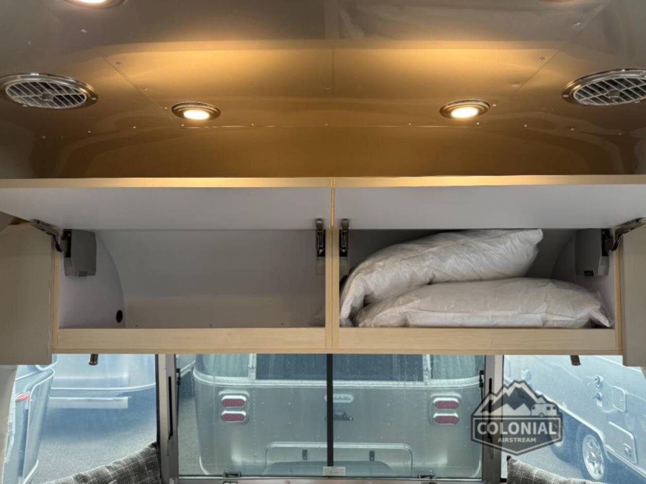 A photo of this 2026 Airstream Flying Cloud 25FBT Twin Hatch