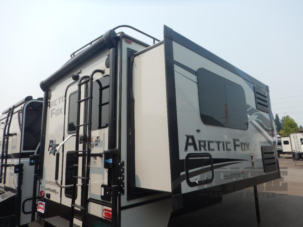 2022 Northwood Arctic Fox Camper 990 Wet Bath in everett WA