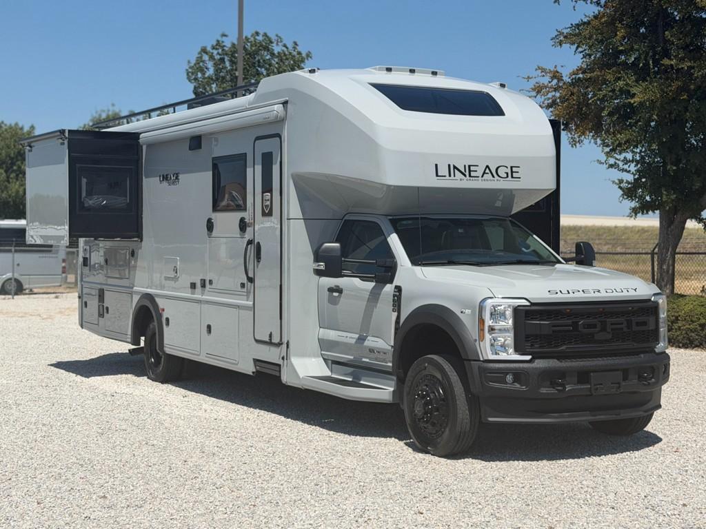 2027 Grand Design Lineage Series F 31ZW in fort worth TX