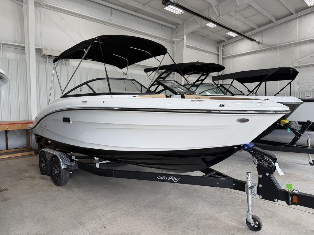 2027 Sea Ray SPX 210 Outboard in brewerton NY