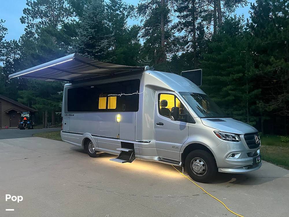 2025 Airstream Atlas Murphy Suite E1 in marquette MI