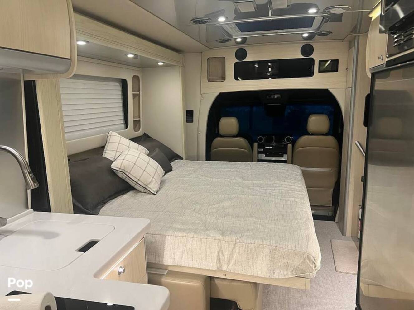 A photo of this 2025 Airstream Atlas Murphy Suite E1