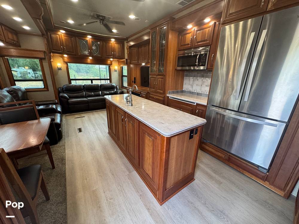 2017 DRV Mobile Suites 36RSSB3 in glendale AZ