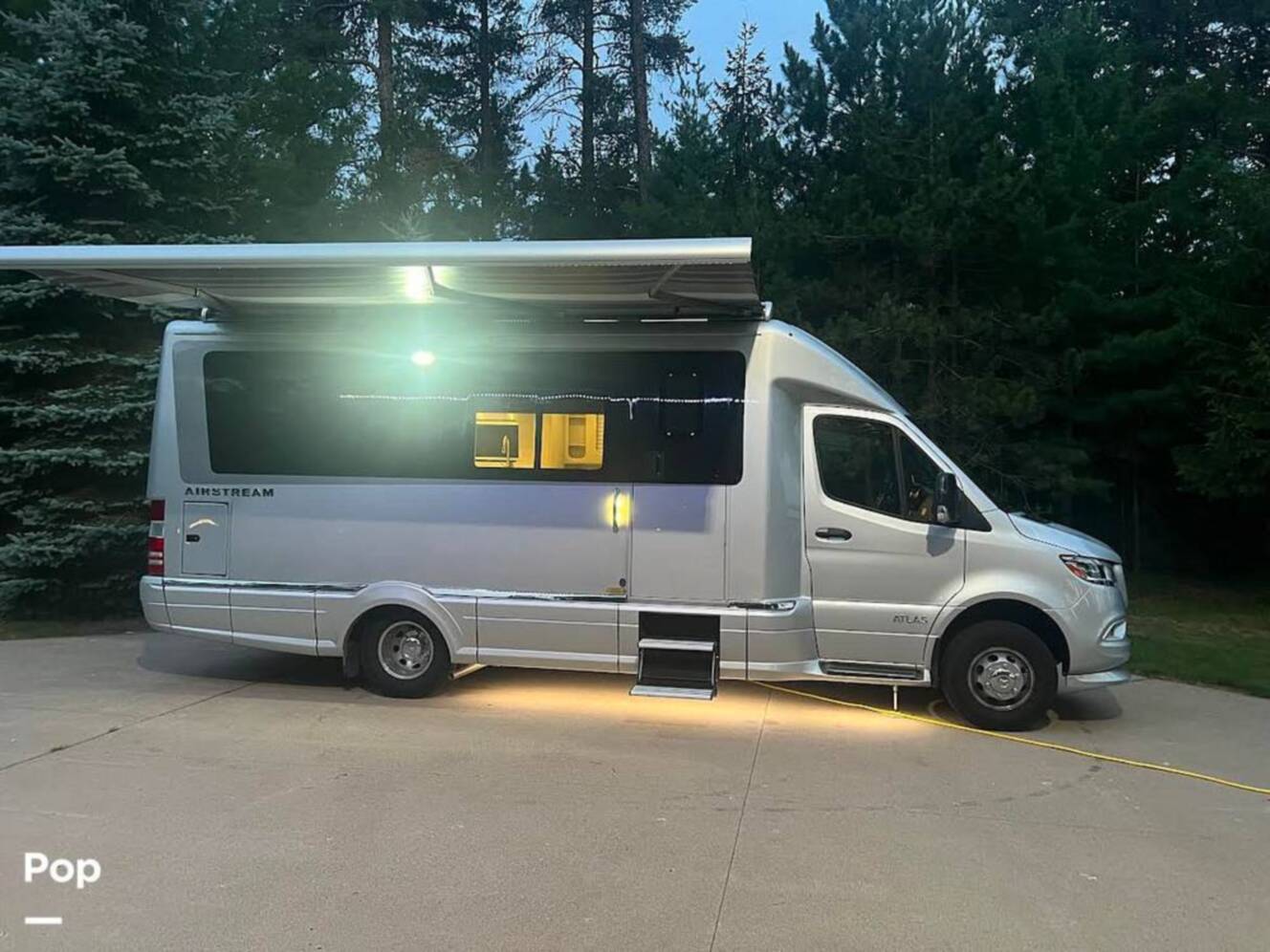 A photo of this 2025 Airstream Atlas Murphy Suite E1
