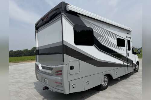 2027 Renegade Vienna 25TBN in wolfforth TX