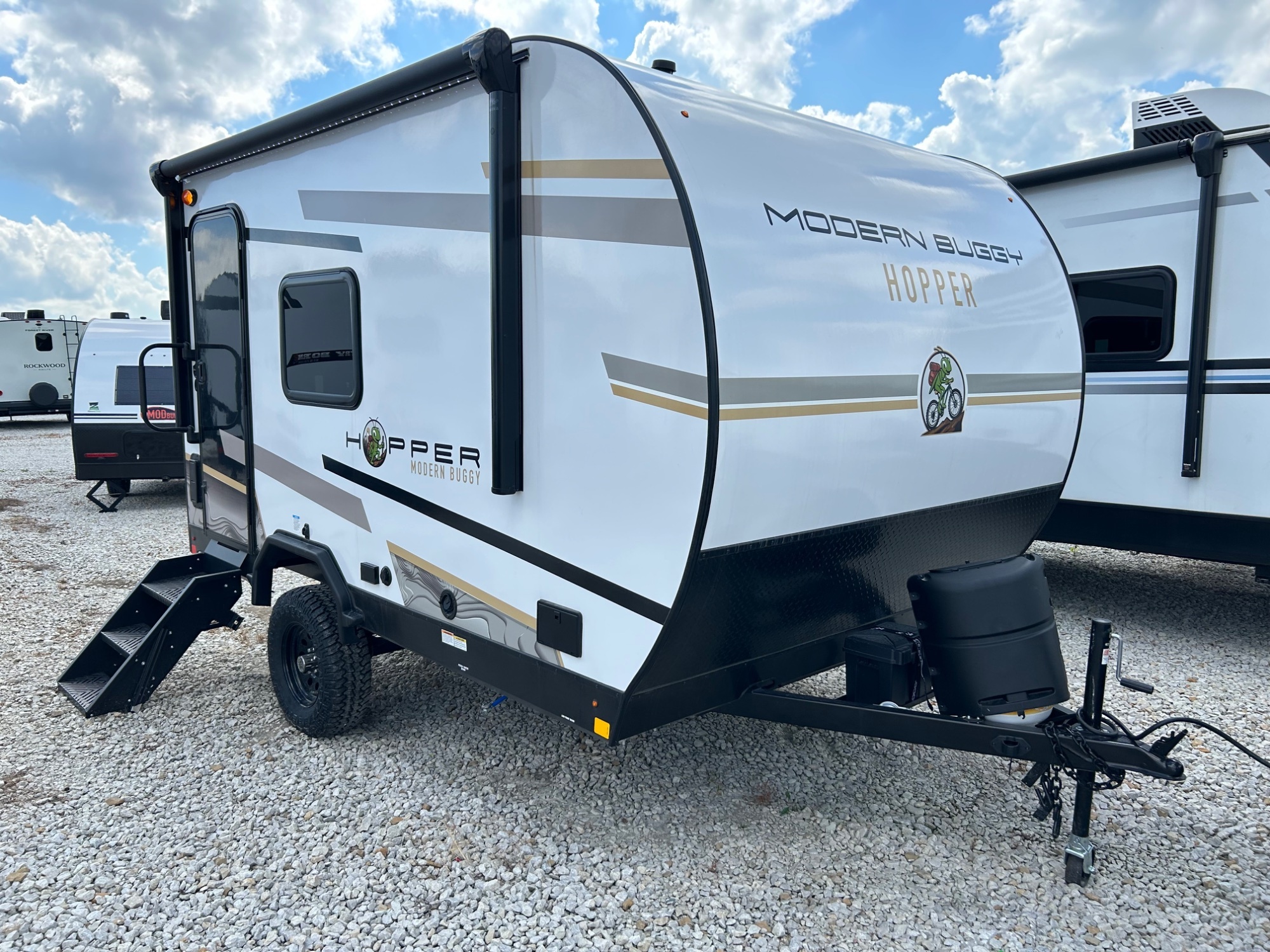 2026 Modern Buggy Hopper 1 Travel Trailer Toy Hauler RV