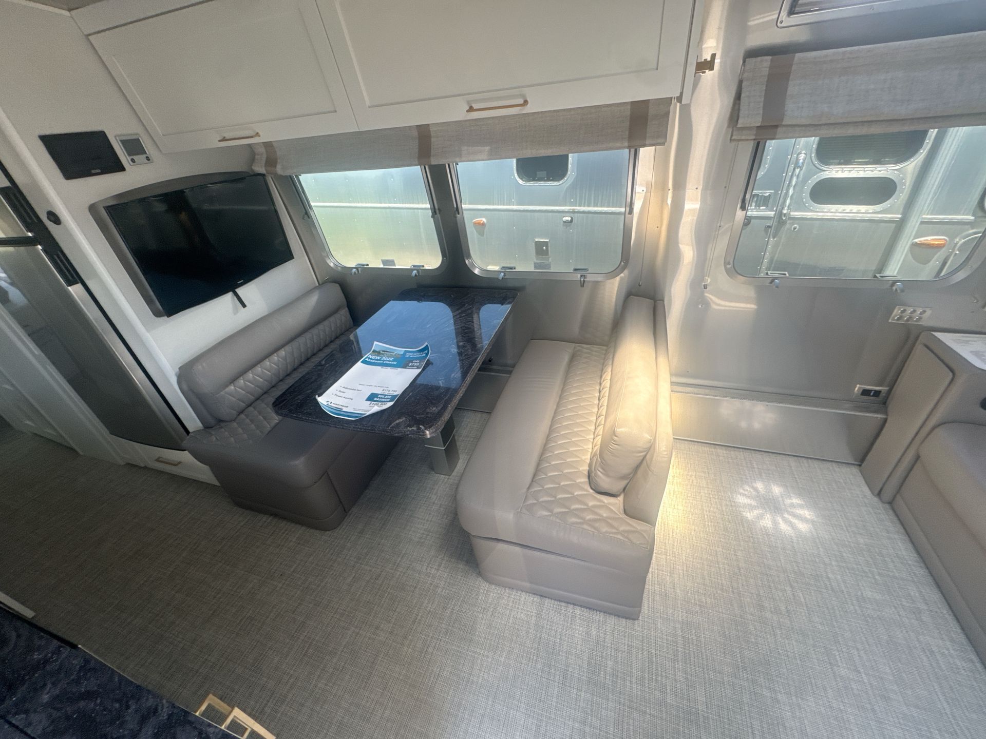 2022 Airstream Classic 30RBQ in woodford VA