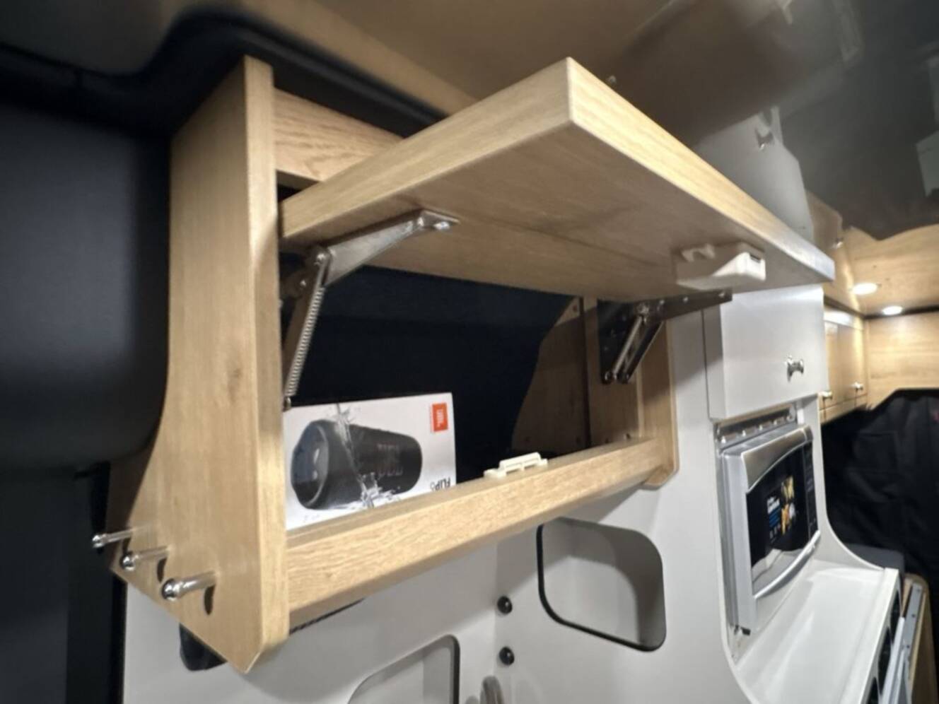 A photo of this 2026 Airstream Rangeline PT