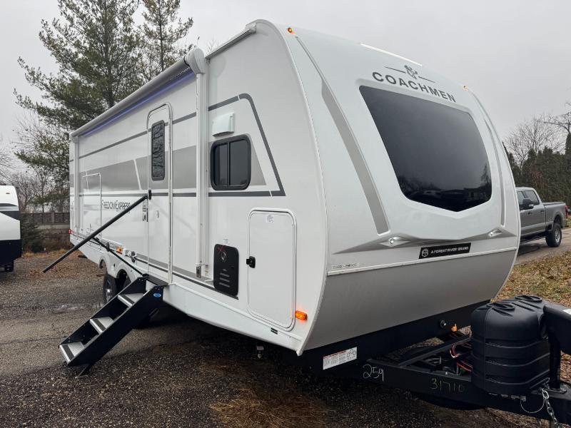 2026 Coachmen Freedom Express Ultra Light 259FKDS in deforest WI