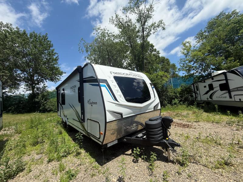 2024 Coachmen Freedom Express Ultra Lite 246RKS in deforest WI