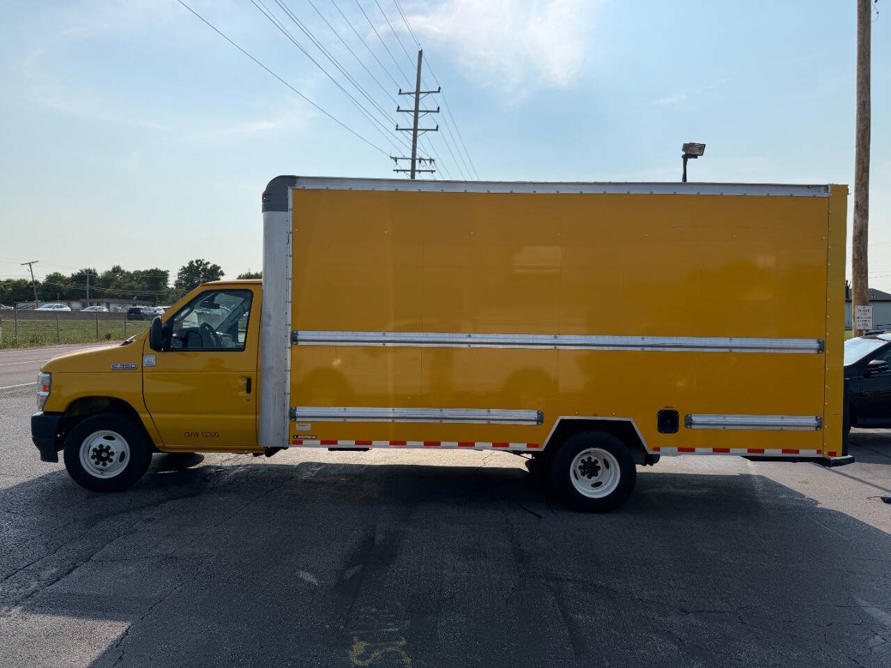 2022 FORD ECONOLINE in O Fallon, MO