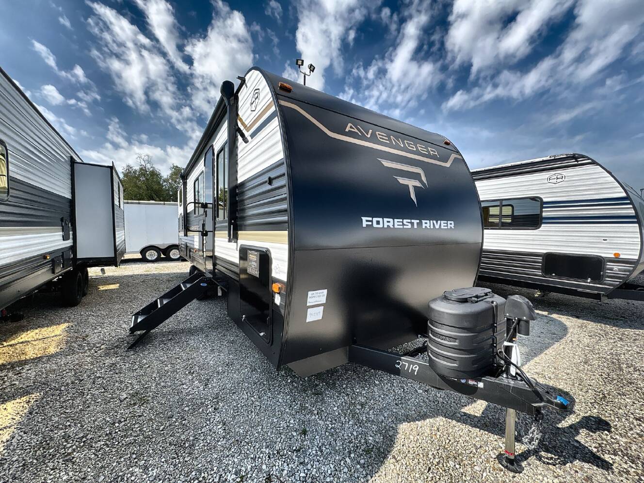 A photo of this 2027 Prime Time Avenger 26DBS