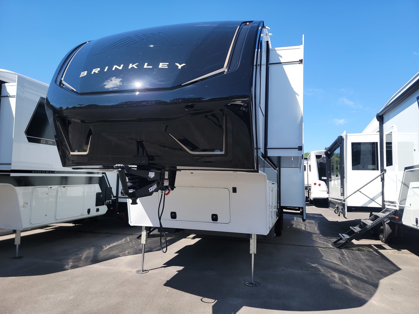 2027 Brinkley Model Z 3210 in christiana TN