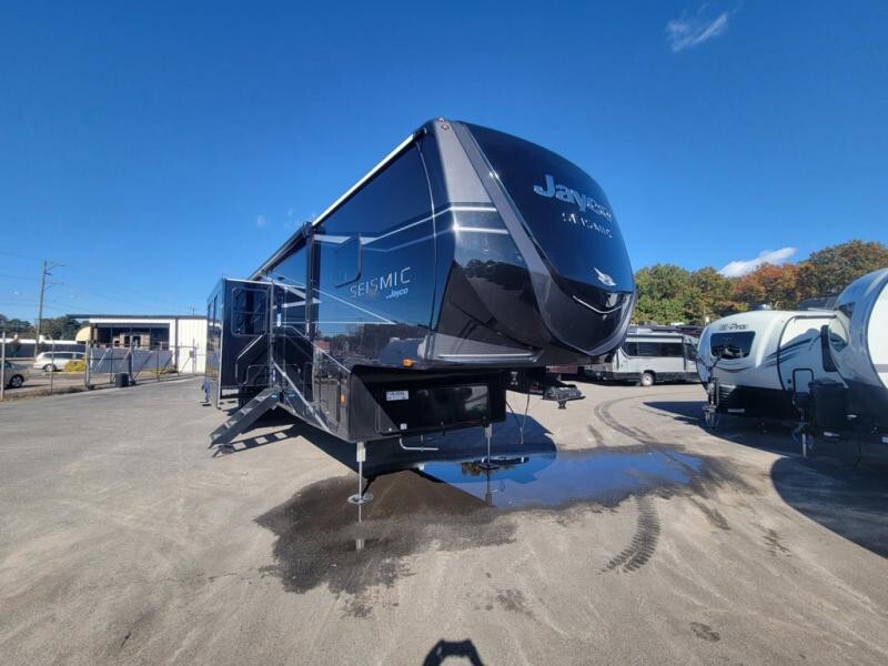 2026 Jayco Seismic Toy Hauler 395 Fifth Wheel Toy Hauler RV