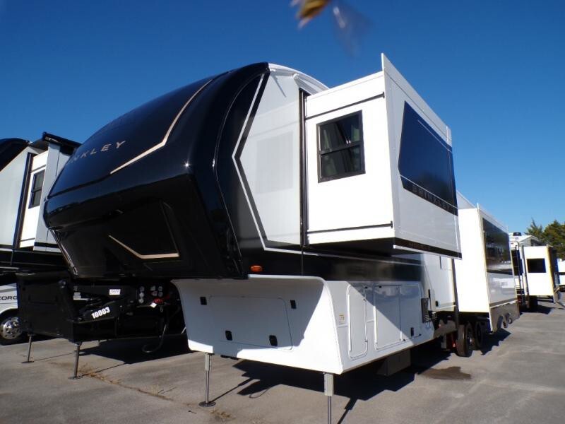 2026 Brinkley Model Z 3420 in christiana TN