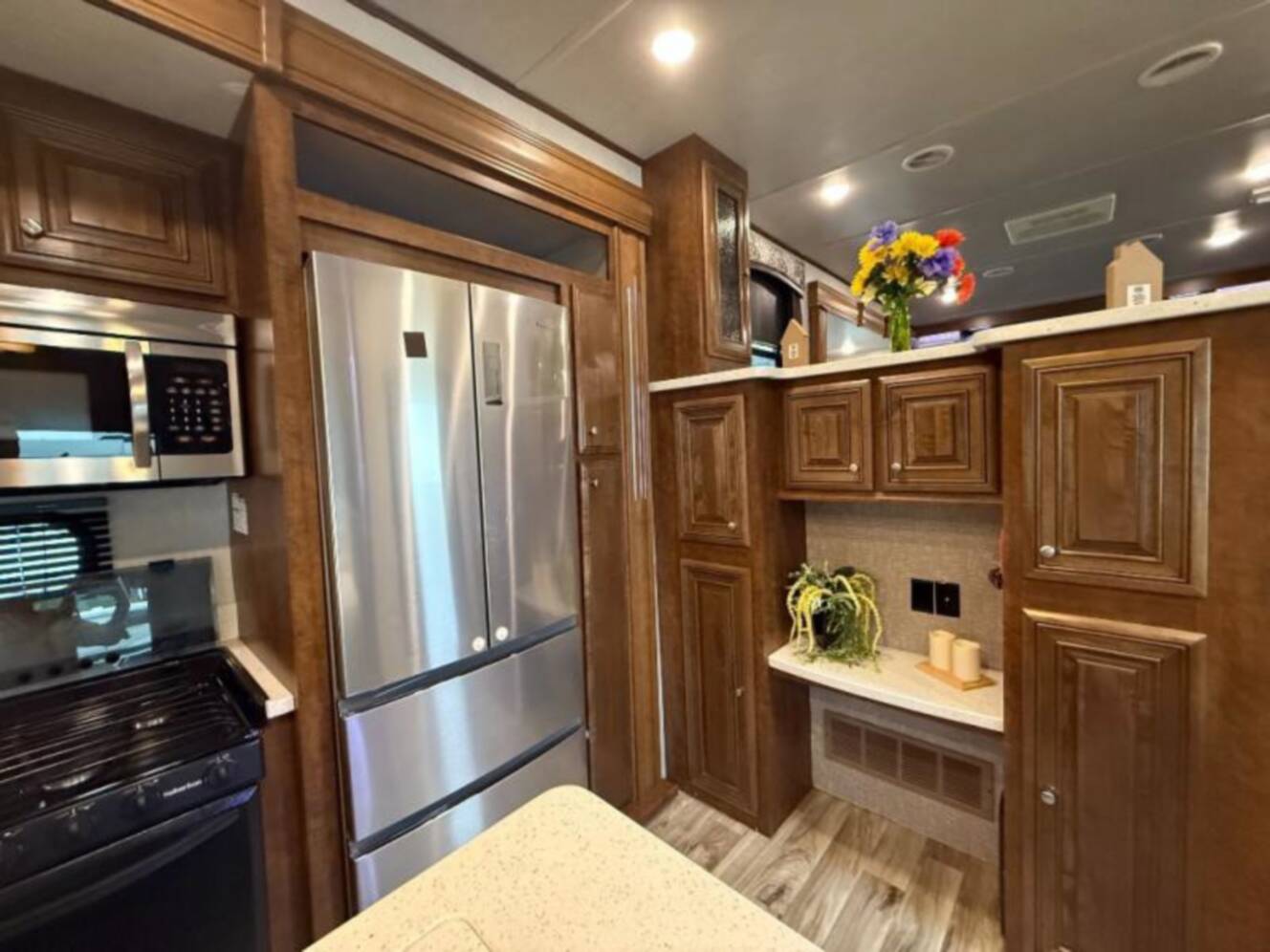 A photo of this 2019 Heartland Bighorn 39FL