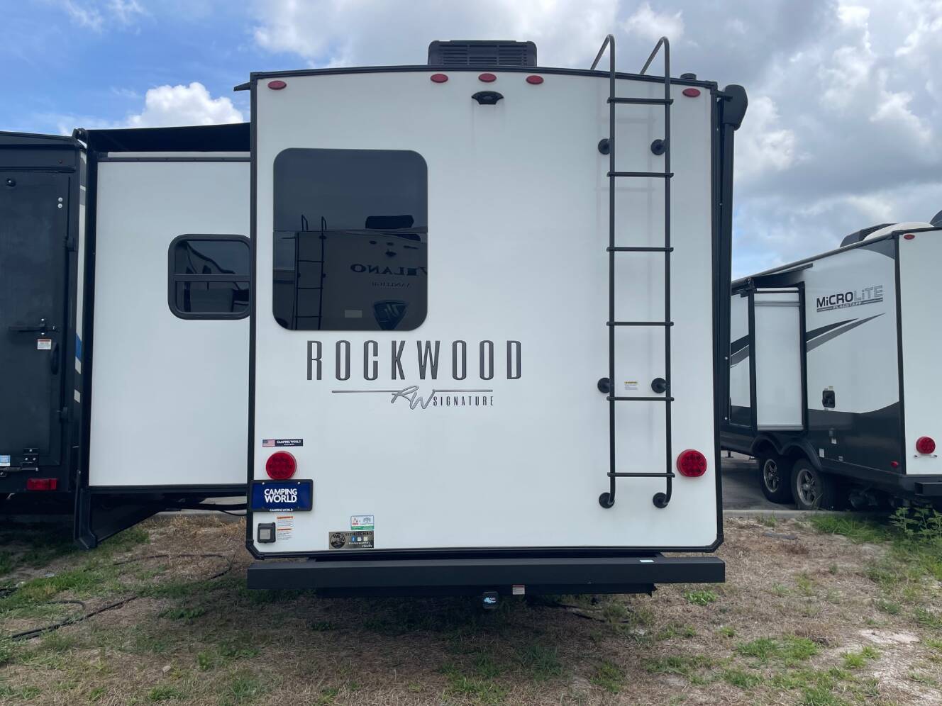A photo of this 2025 Forest River ROCKWOOD SIGNATURE 8339FK