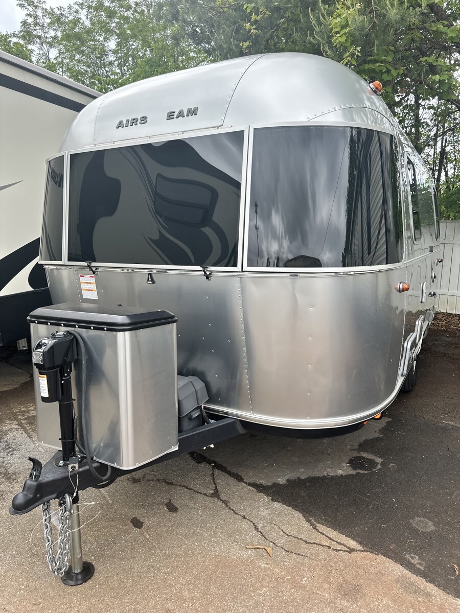 2024 Airstream Bambi 19CB in johnson city TN