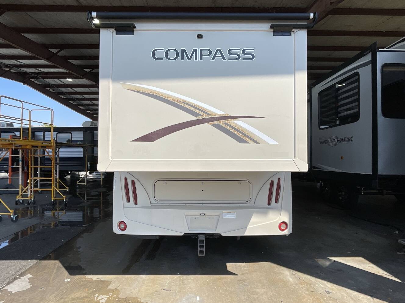 A photo of this 2016 Thor COMPASS 23TR