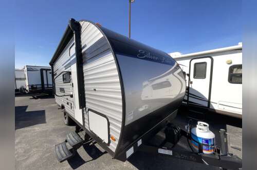 2025 East To West SILVER LAKE LE 1700BHLE in hamburg NY