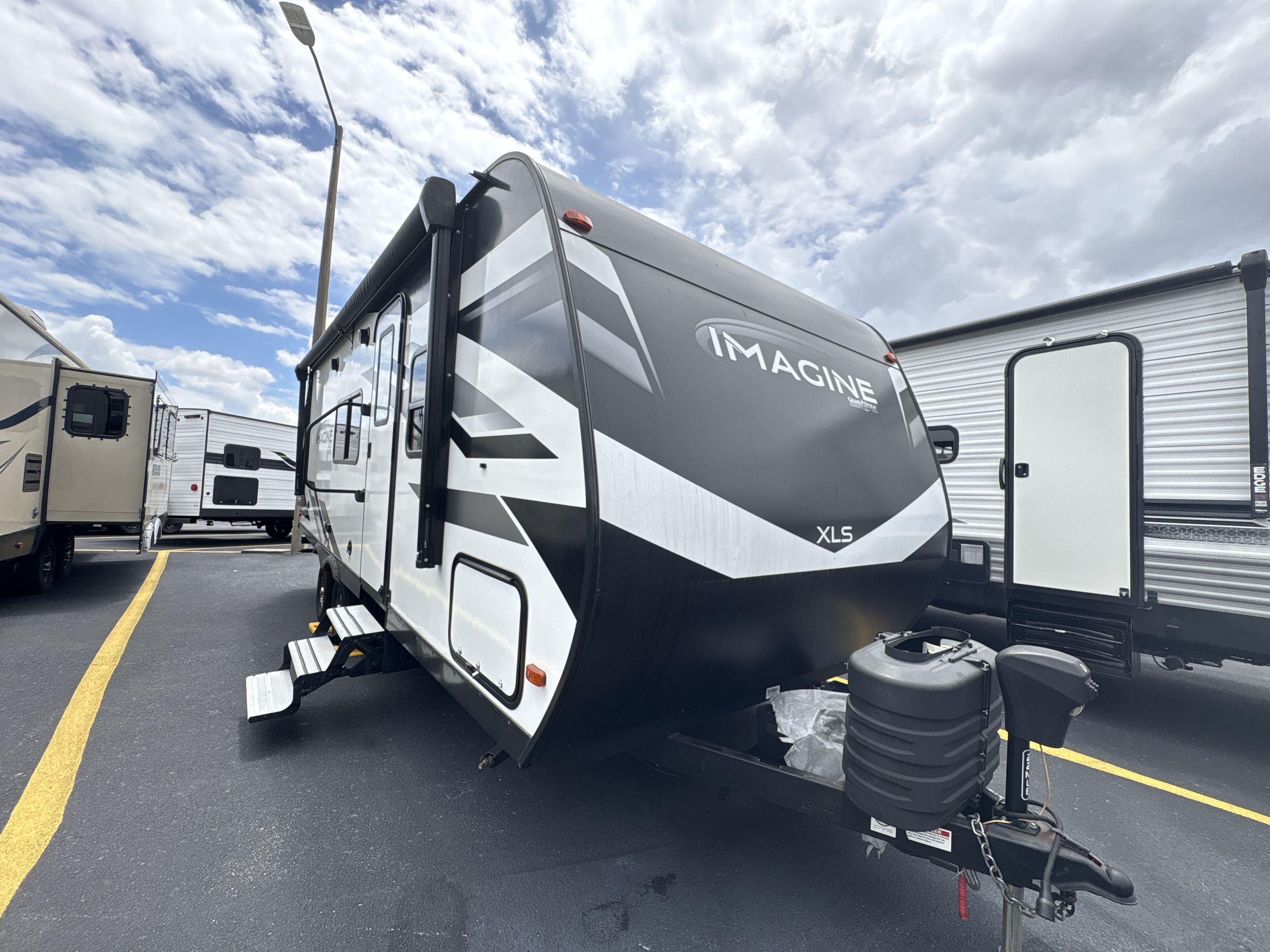 2023 Grand Design IMAGINE XLS 22MLE RV