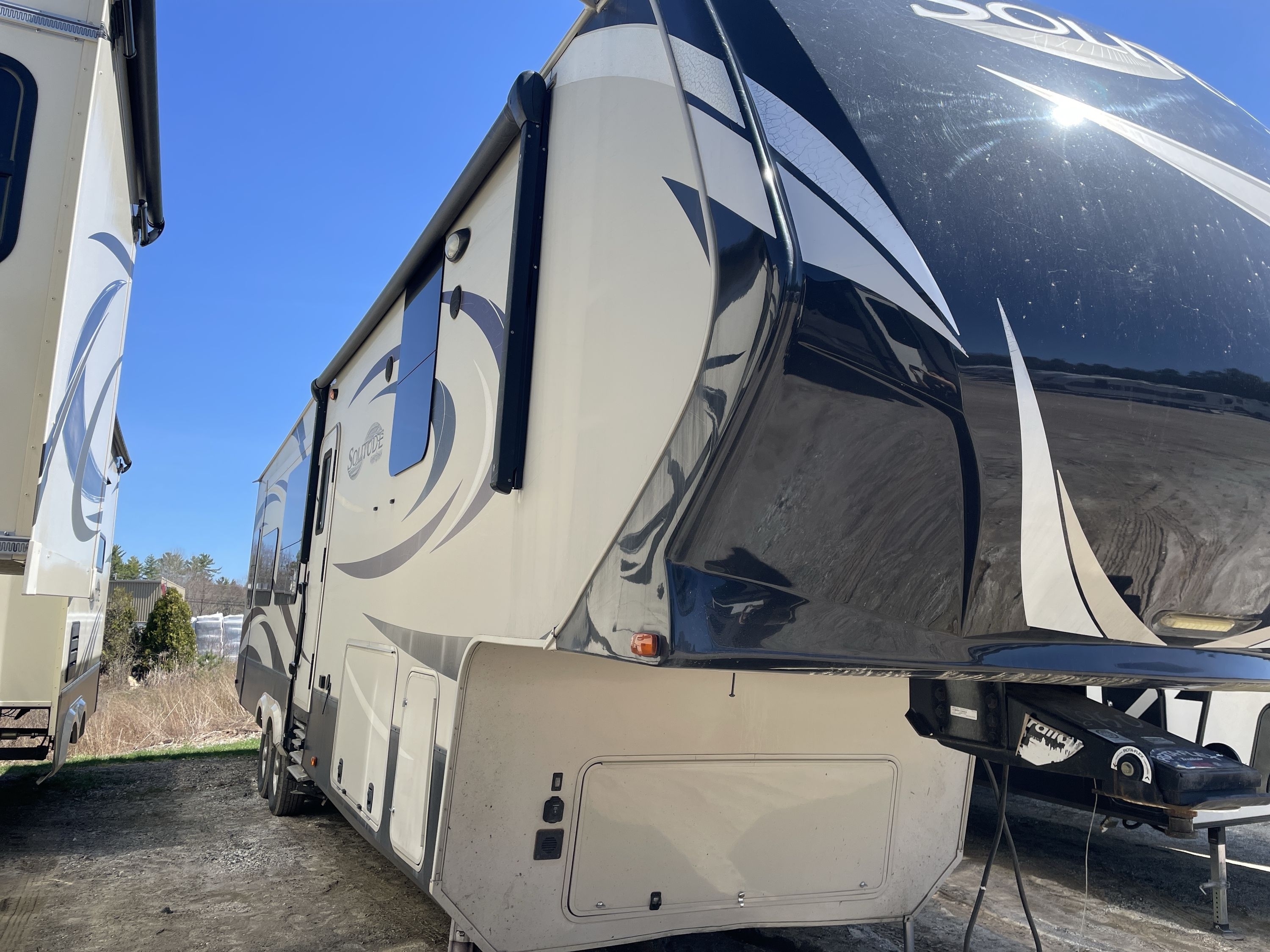 2017 Grand Design SOLITUDE 369RL RV