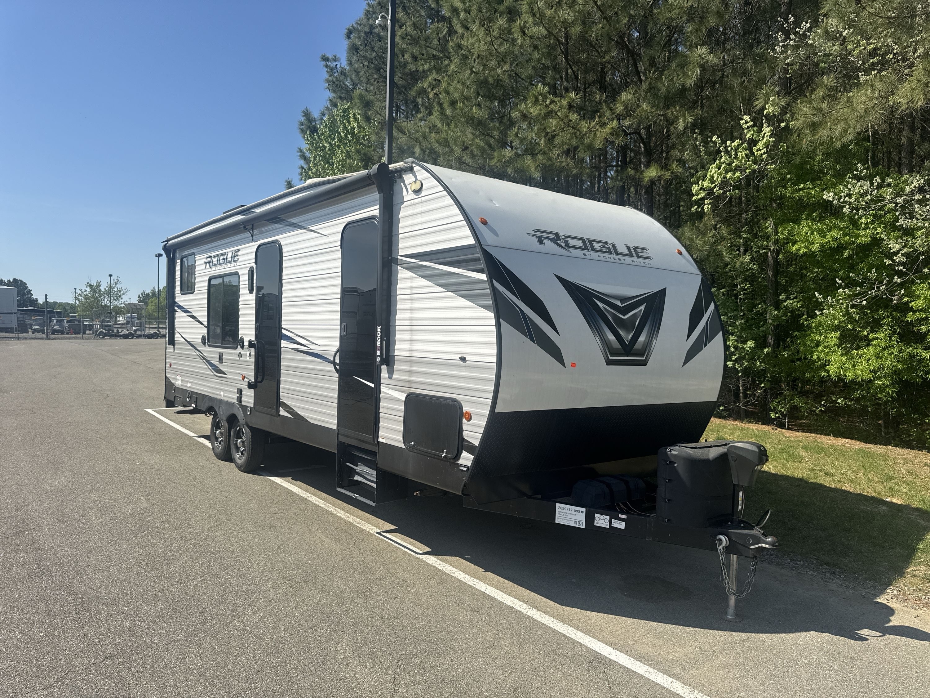 2021 Forest River ROGUE 25V Travel Trailer Toy Hauler RV