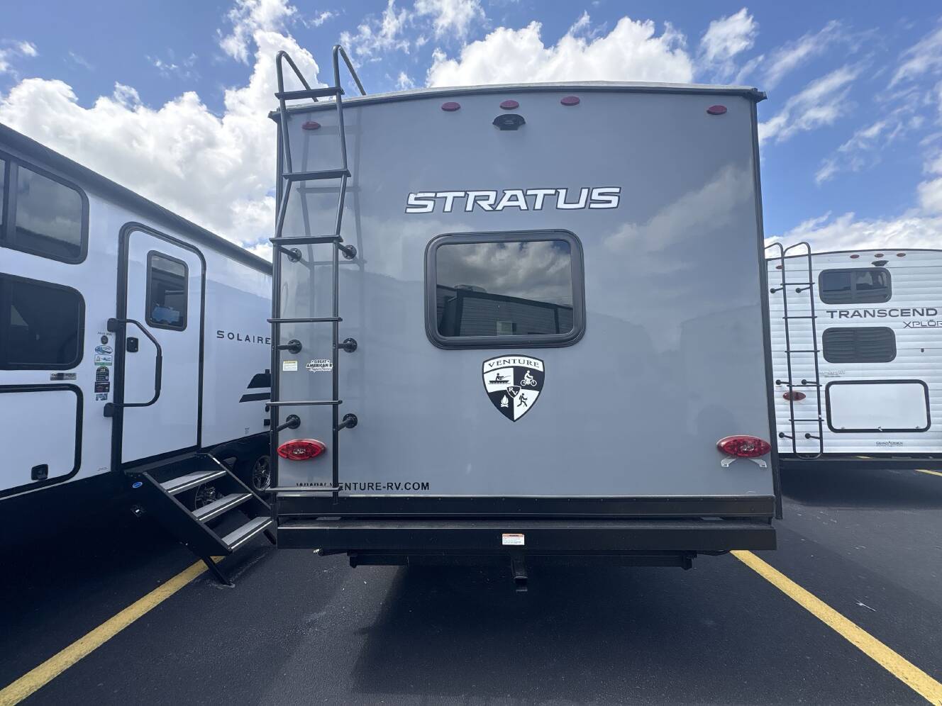 A photo of this 2024 Venture Rv STRATUS 291VQB
