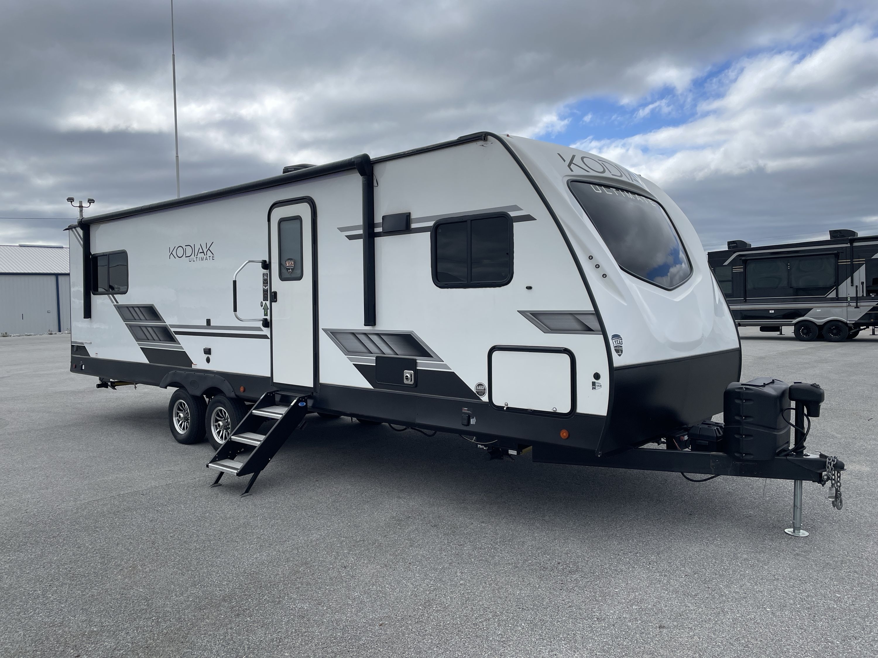 2022 Dutchmen KODIAK ULTIMATE 2921FKDS RV