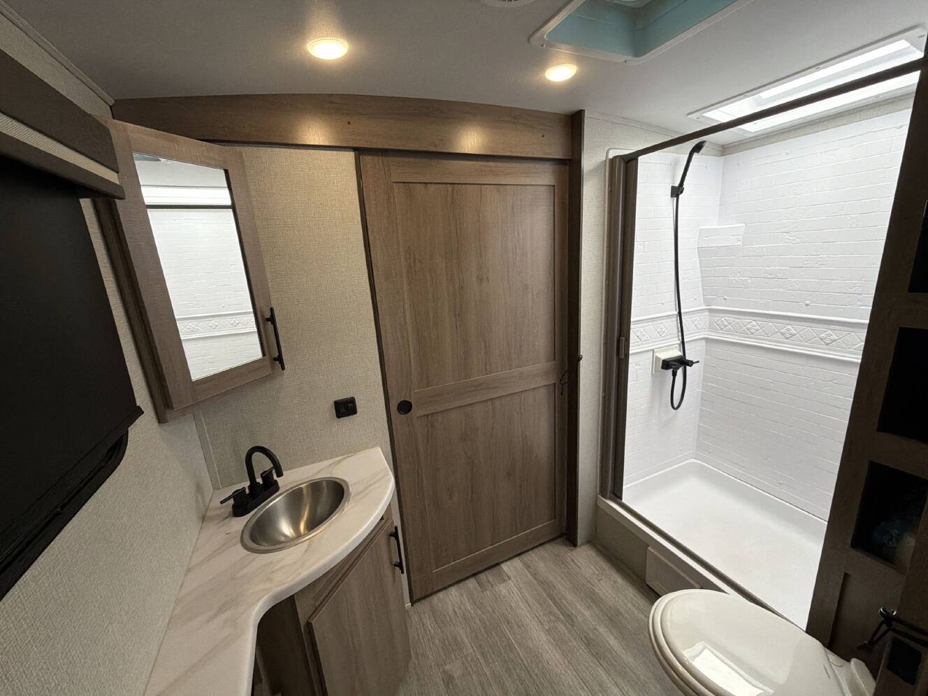 A photo of this 2023 Grand Design IMAGINE 2910BH