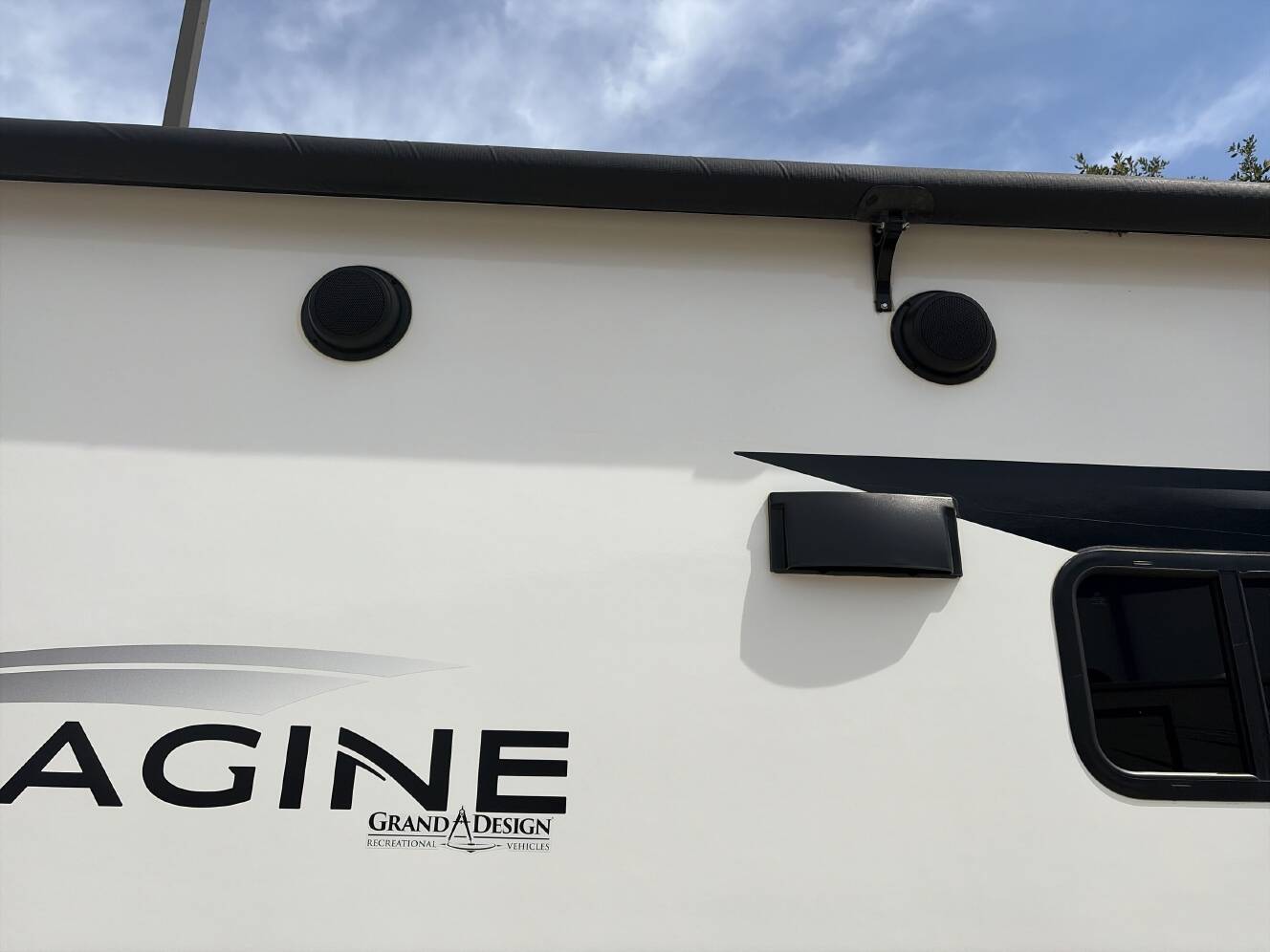A photo of this 2023 Grand Design IMAGINE 2910BH