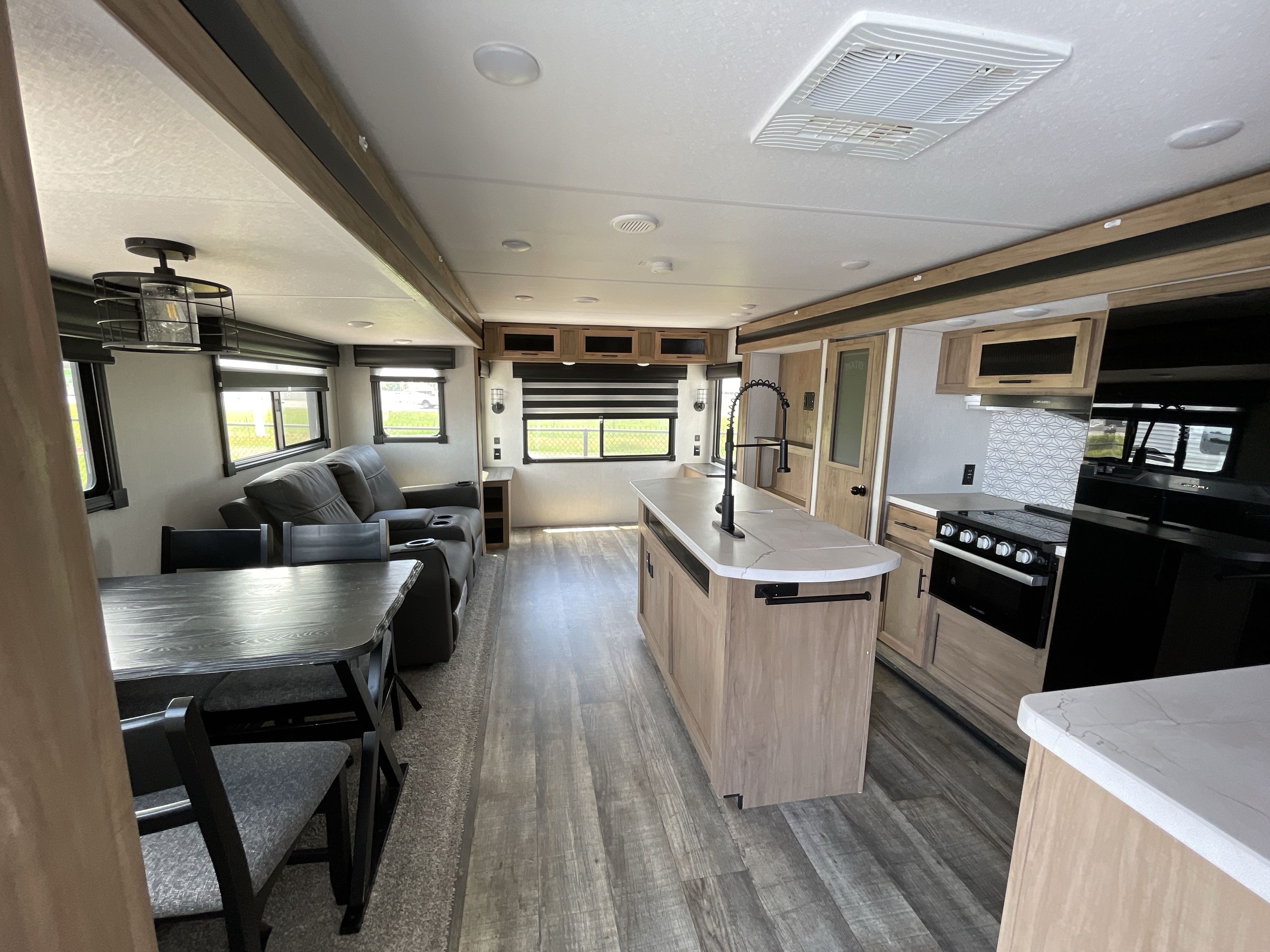 2023 Forest River ALPHA WOLF 26RL-L in breaux bridge LA